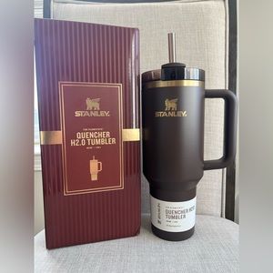 Stanley Chocolate Gold Quencher Tumbler 40 oz
